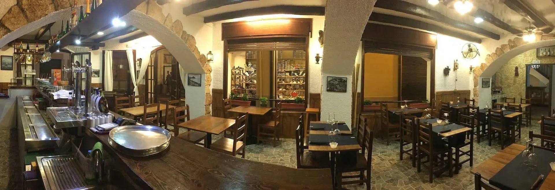 Hostal Macaya Tossa de Mar