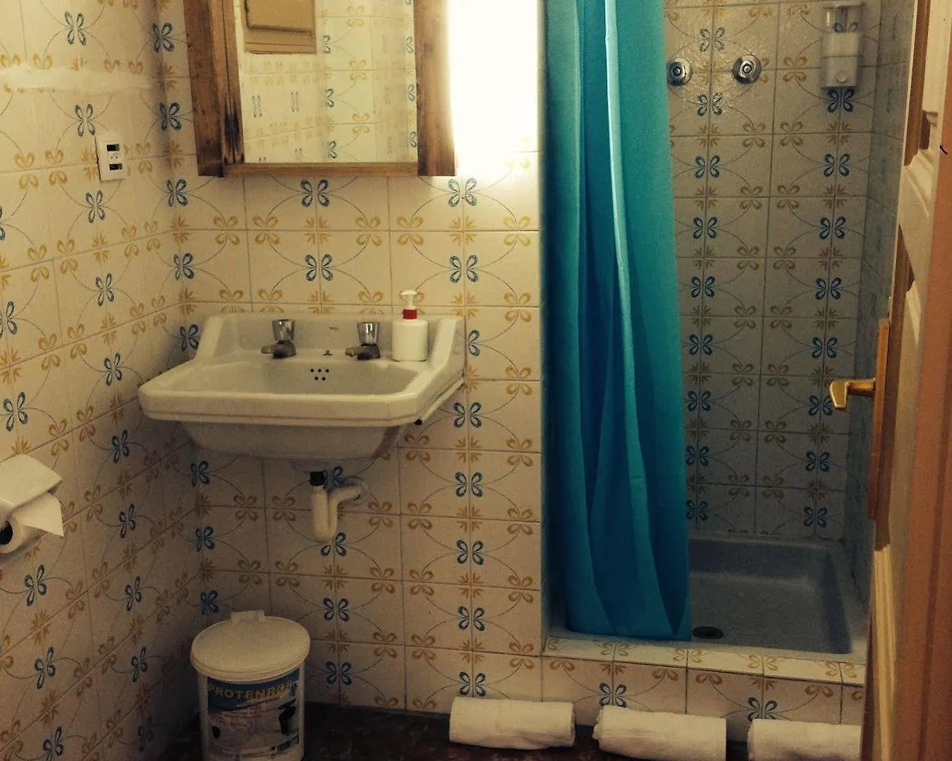 Hostal Macaya Tossa de Mar 2*,